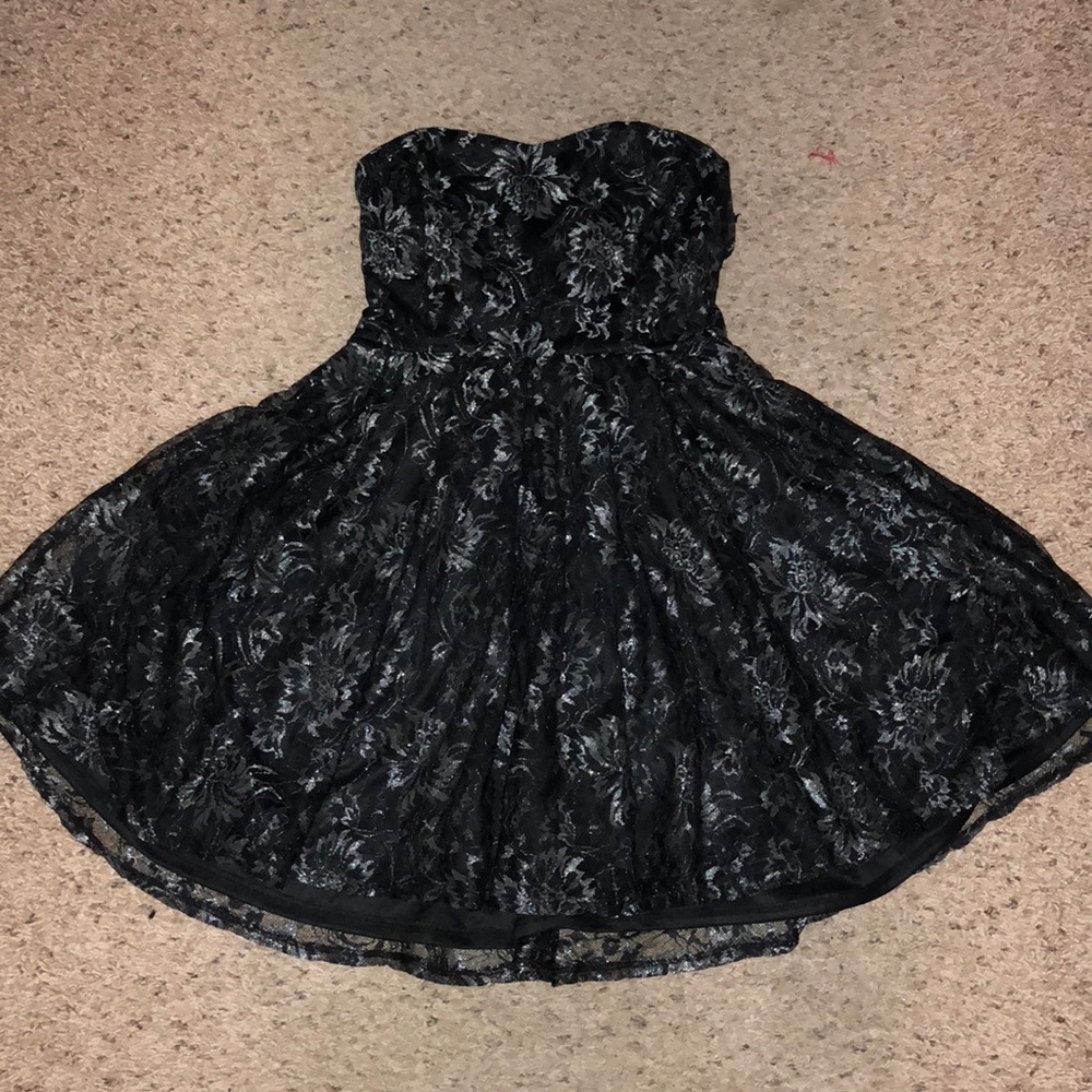 Forever 21 Black strapless dress